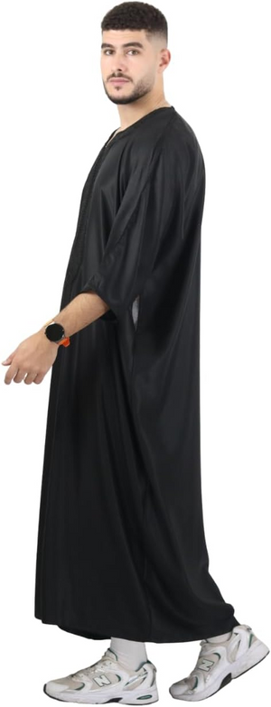 Thobe: Men Long Dress. Moroccan Style